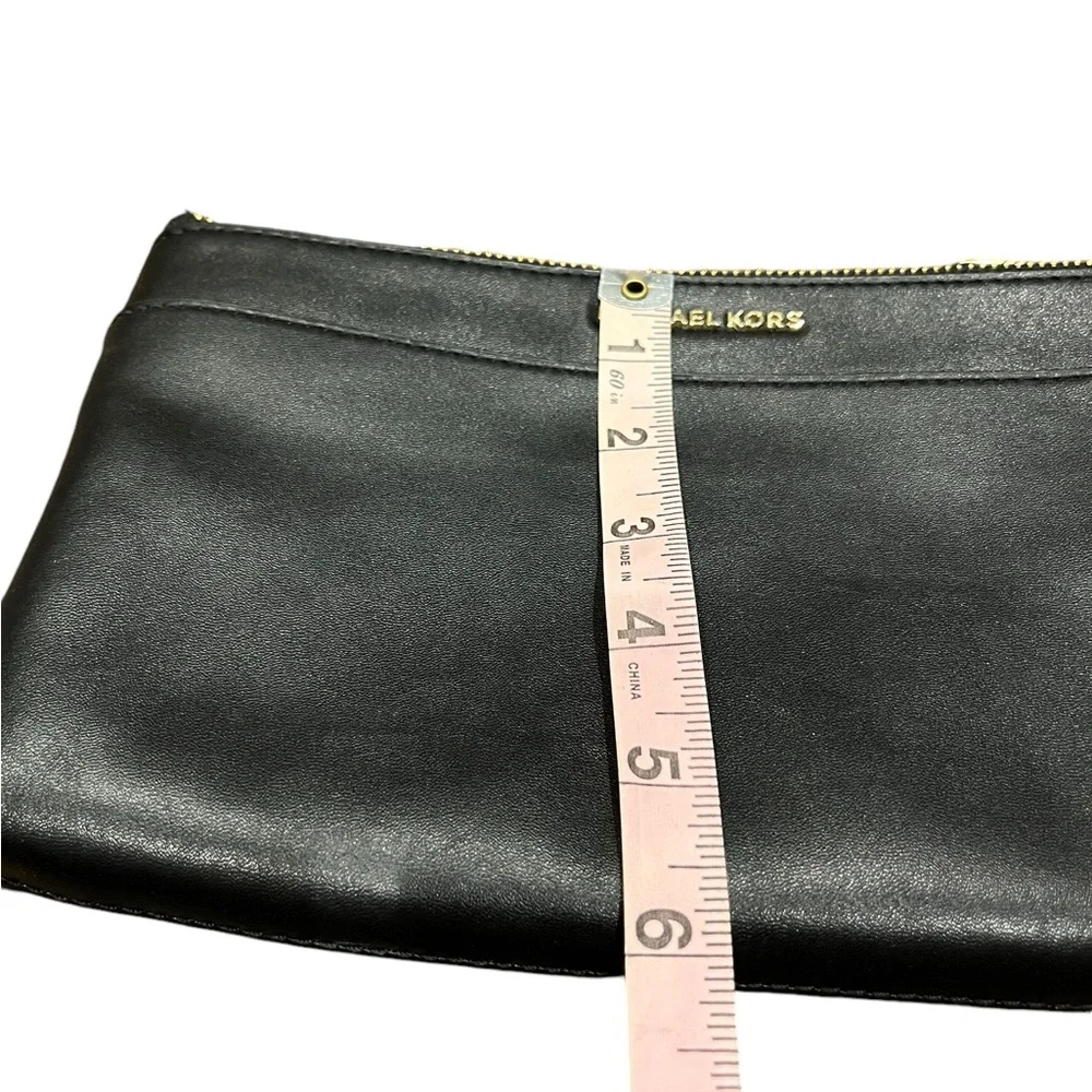 Michael Kors travel bag/pouch crossbody gold hardware travel classic